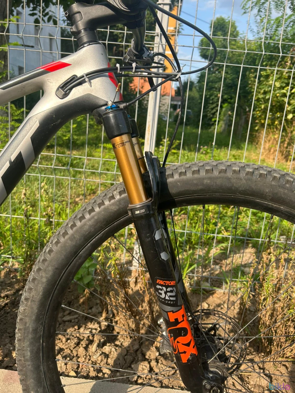 7. Vând bicicletă Scott Spark Custom