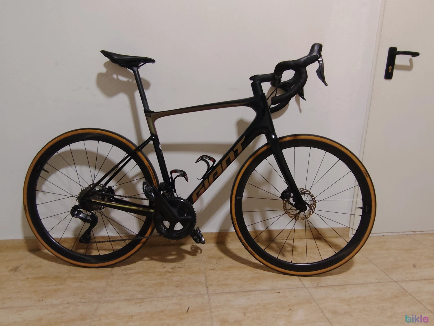 1. Giant Defy Advanced Pro 1 2023