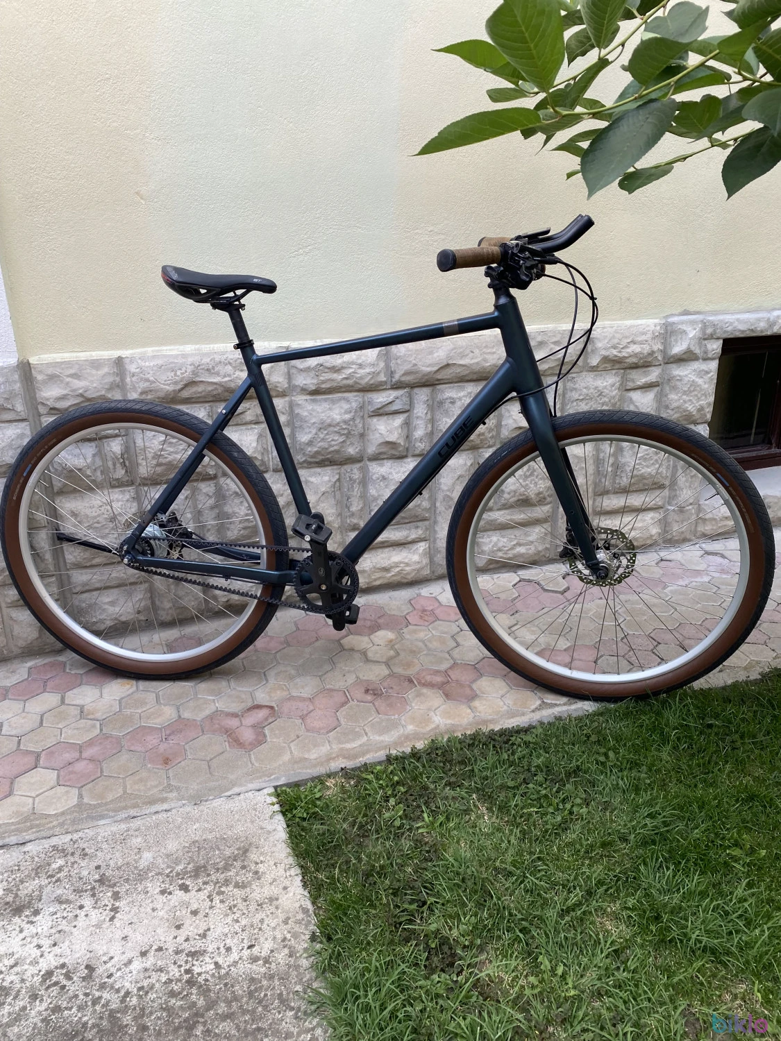 4. Trekking / City Bike / Cube Hyde Pro / Gates