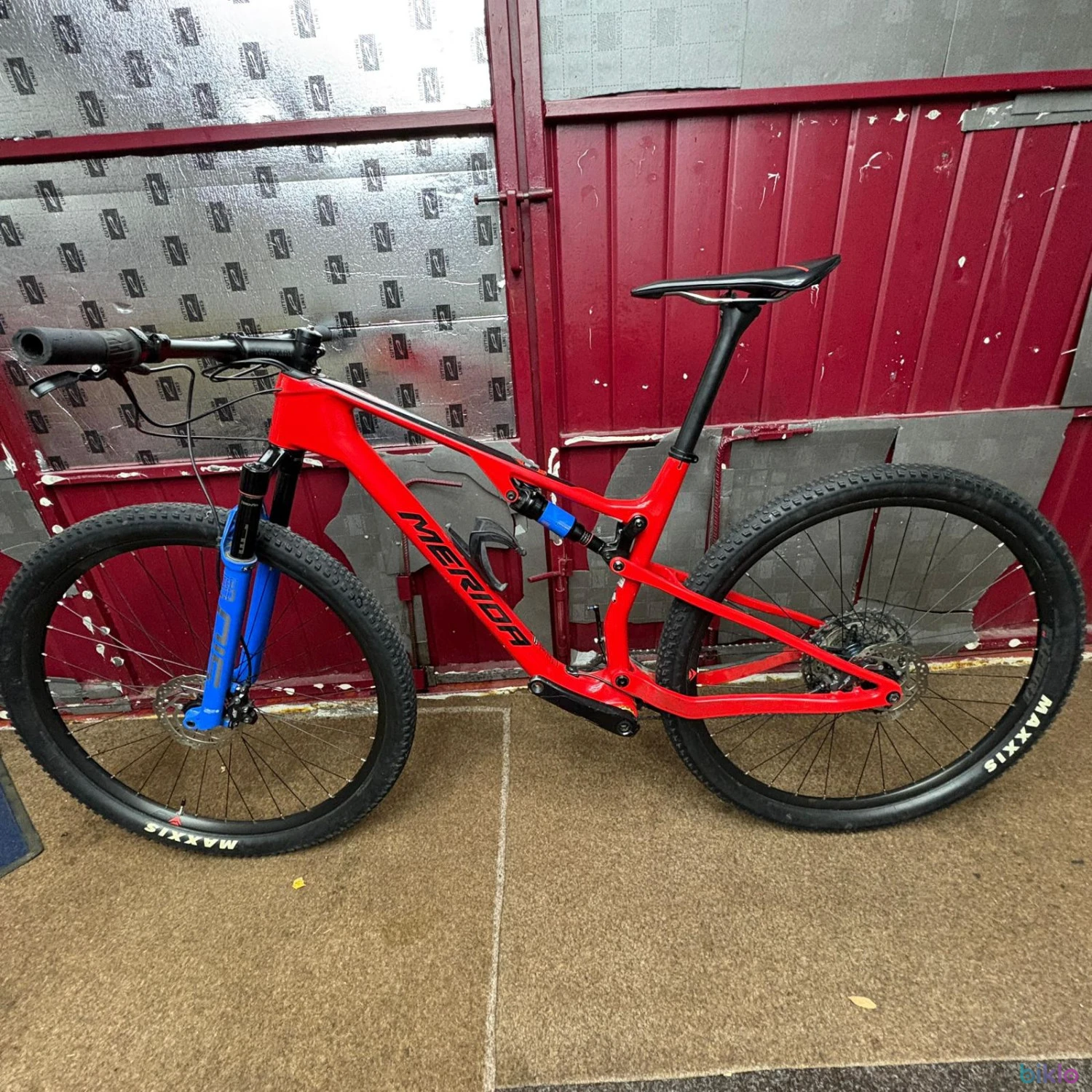 1. Vând Merida Ninety SIX RC XT