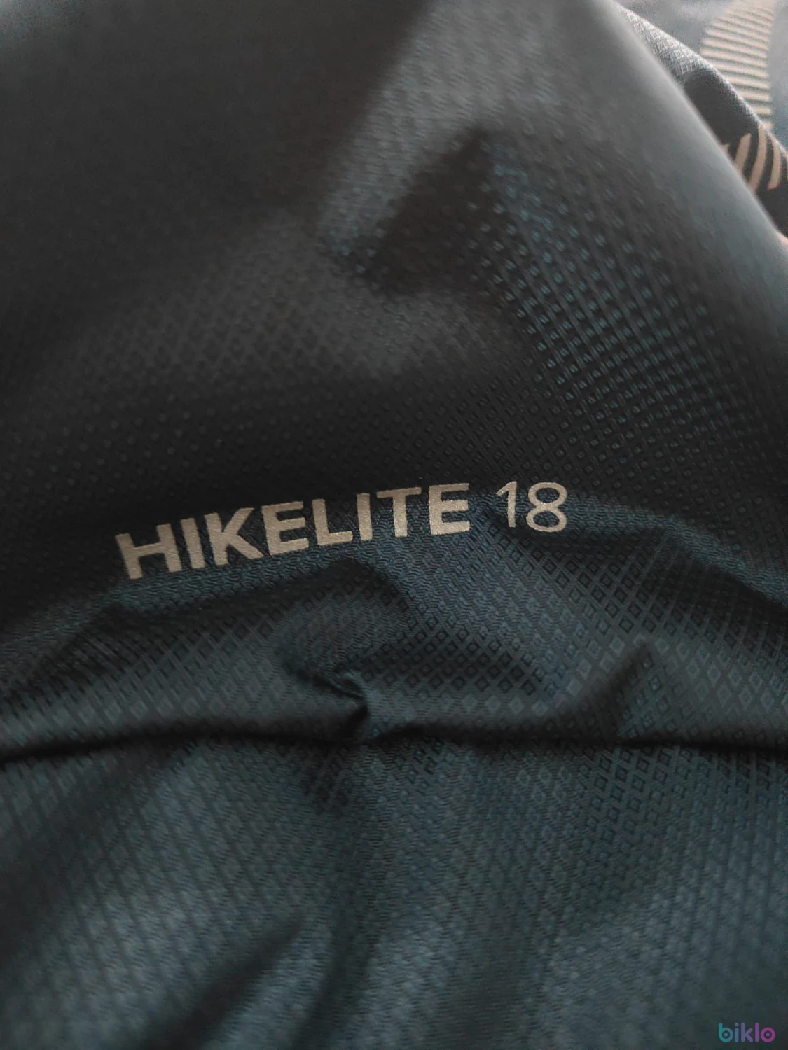 8. Rucsac de drumetie Osprey Hikelite 18 , Universal ,18 L,Husa de ploaie
