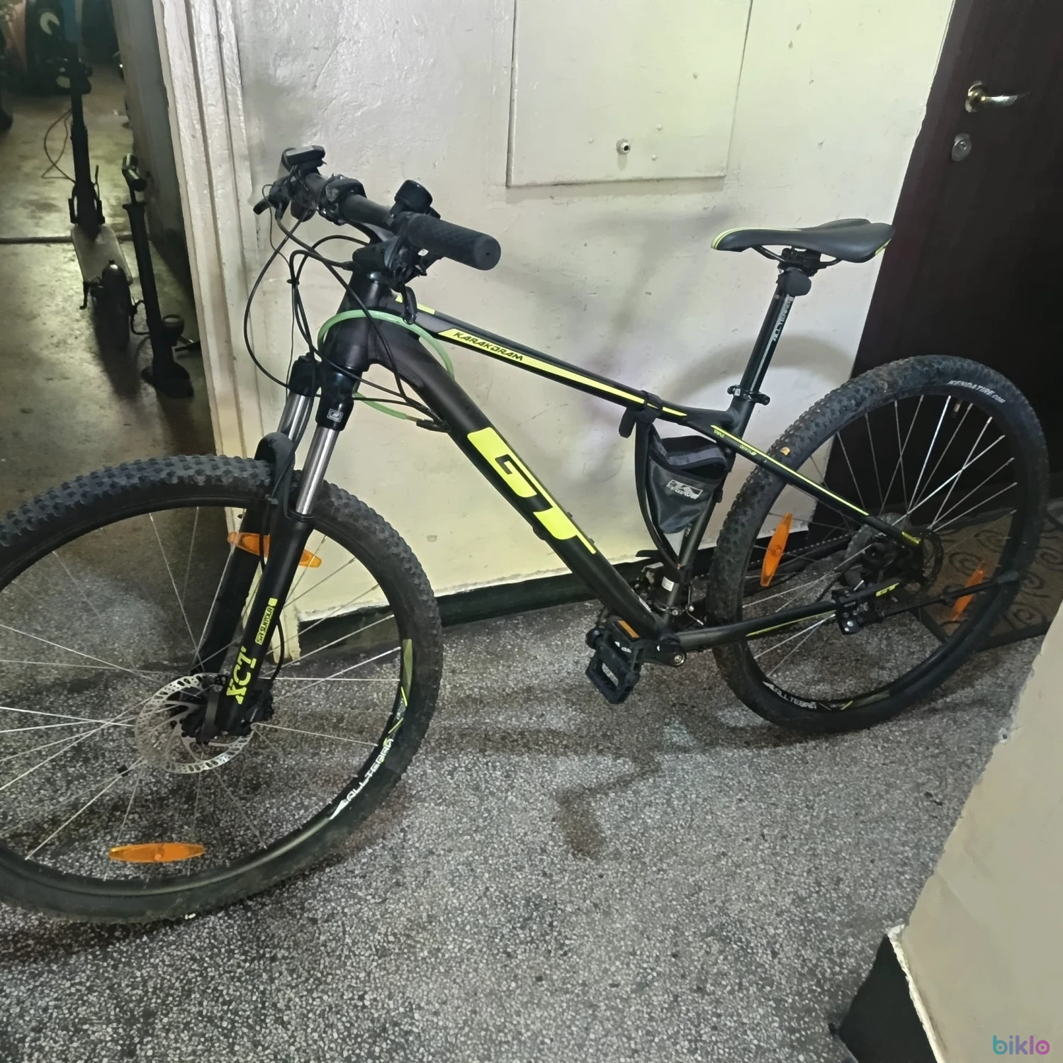 6. Bicicleta gt karakoram