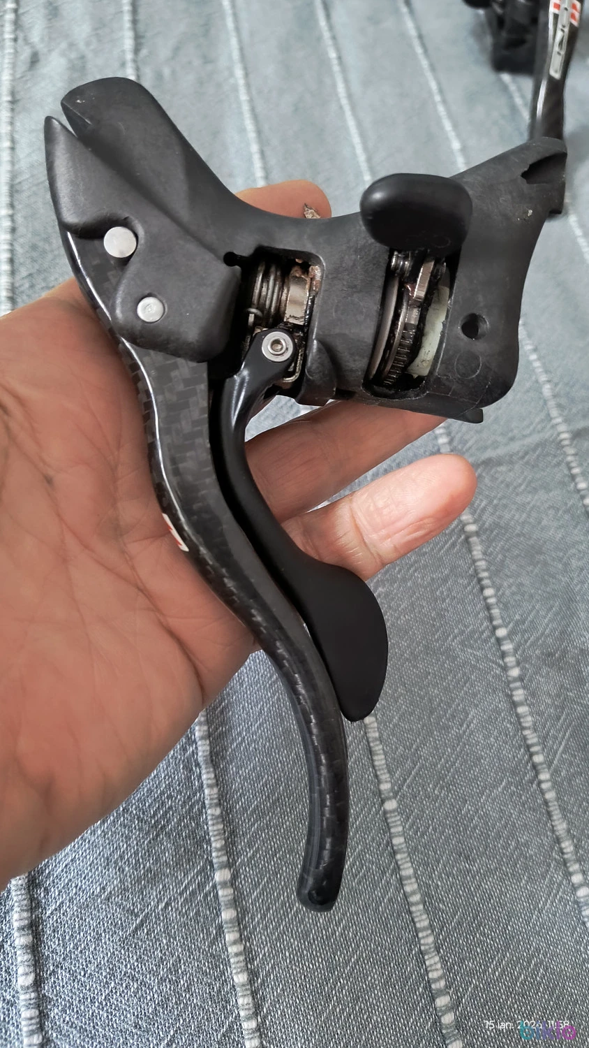 5. Set Campagnolo Record ergopowere + deraiore
