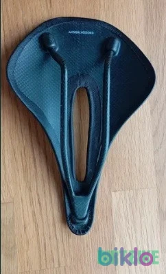 3. Șa ciclism carbon road/MTB – 155 mm – NOUĂ