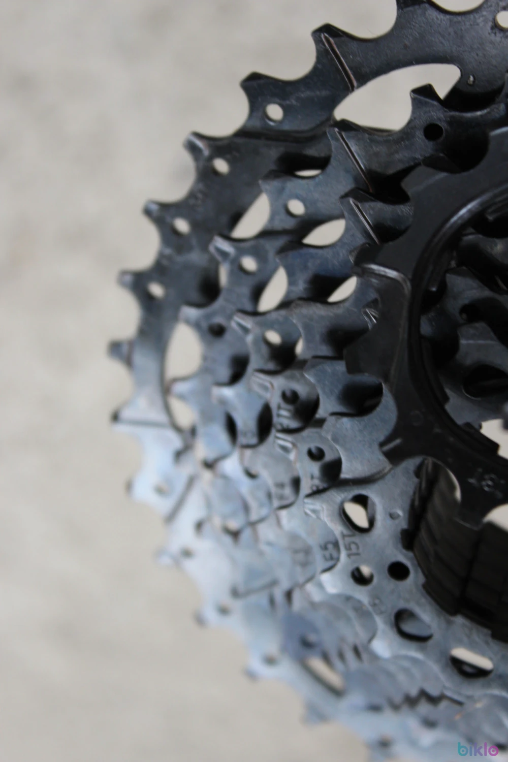 3. Microshift AcolyteX 8-viteza 11-34T. pinion caseta HG