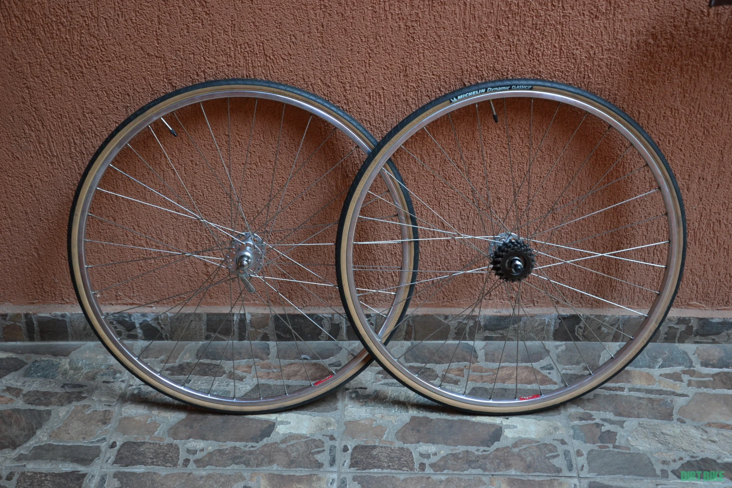 1. Roti complete curse Shimano vintage 1.st gen.