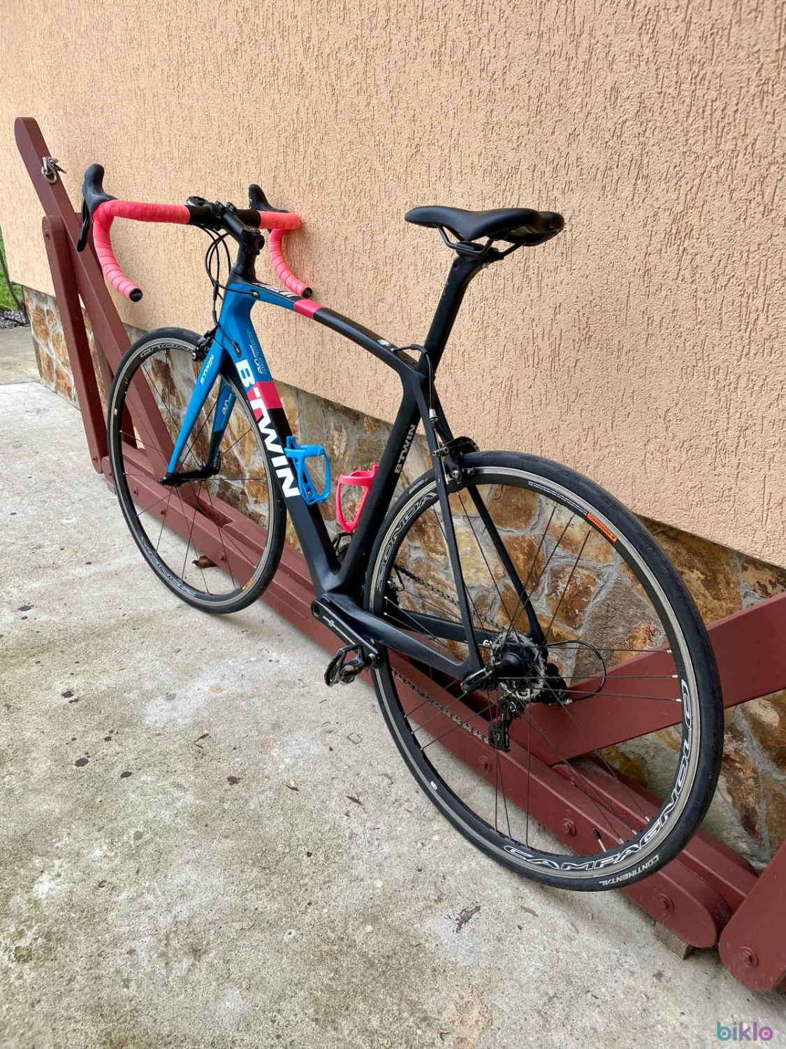 8. Bicicleta cursiera BTWIN ULTRA CF, campagnolo potenza 2x11