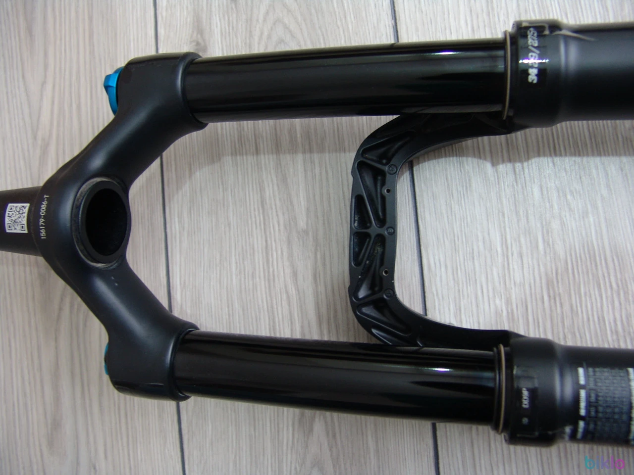 4. 29'' Fox 34 Performance Boost 140mm