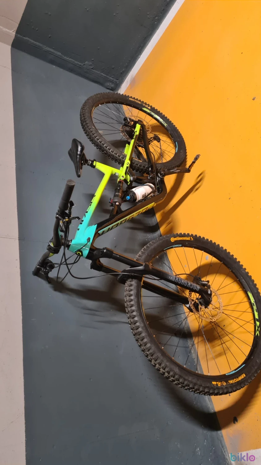 2. Bike MTB Polygon Siskiu T7 29"