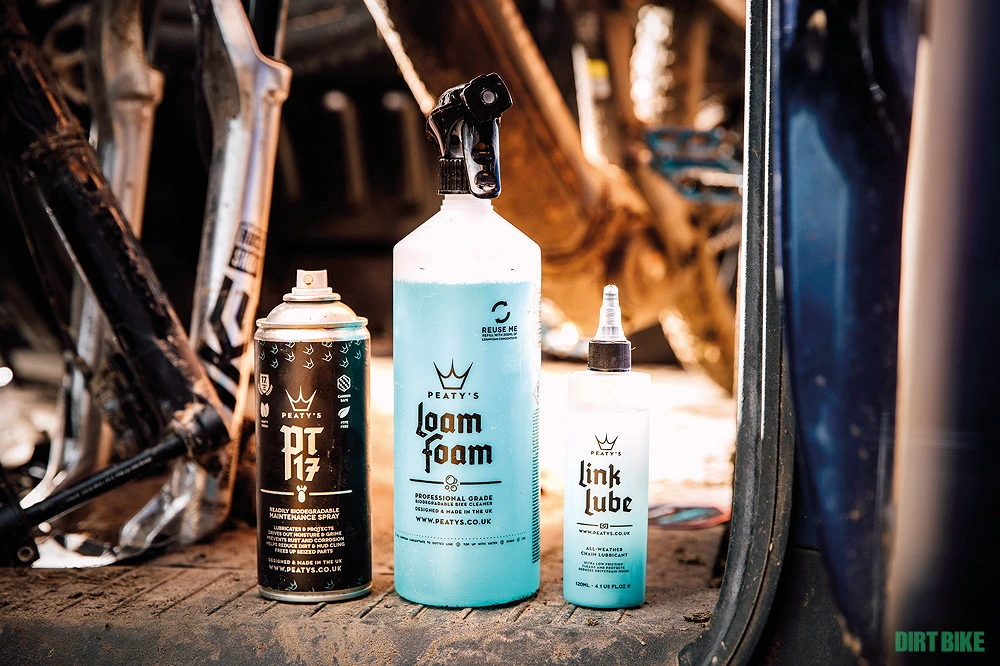 19. NOU! PEATY'S valve tubeless / perii / Holeshot / bidon Fidlock