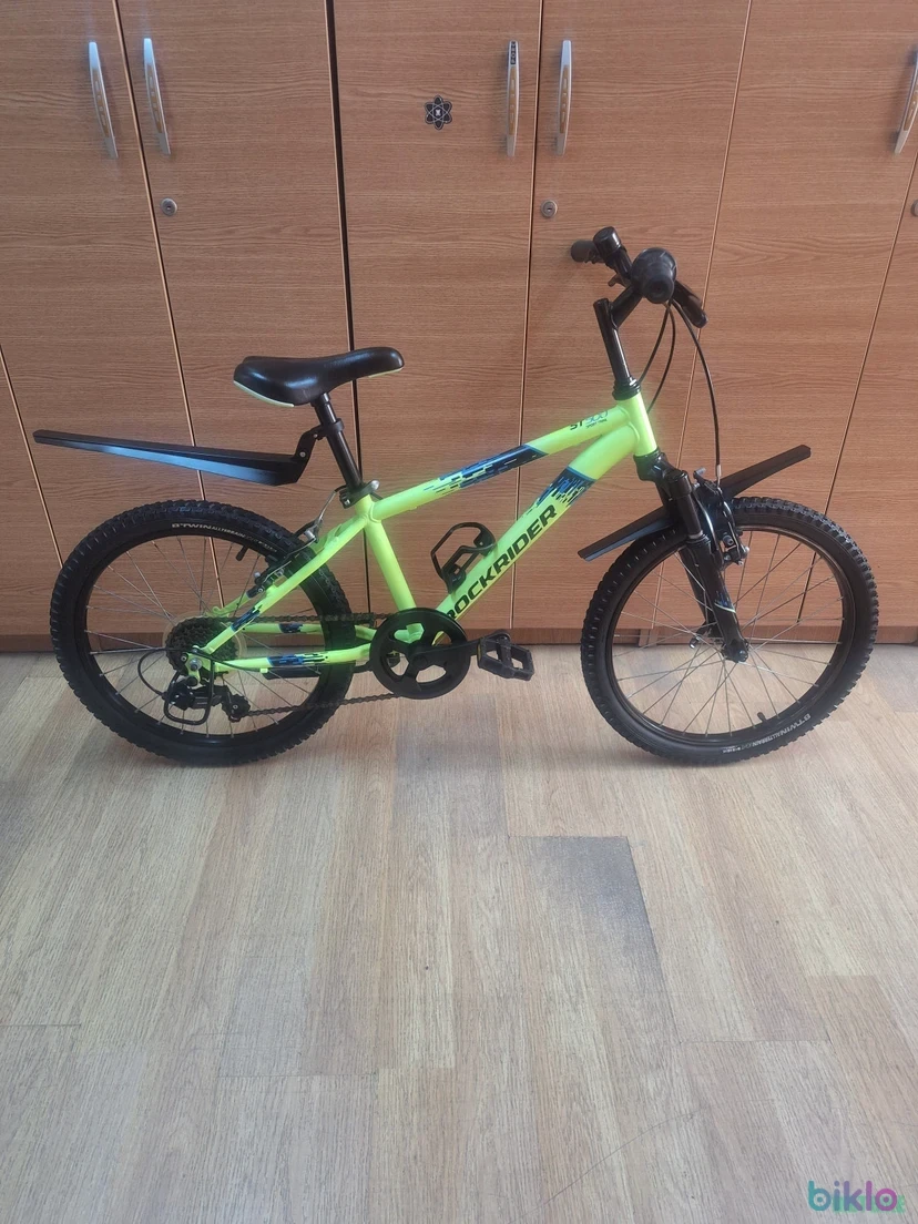 1. Bicicleta rockrider ST500 20 (6-9ani)