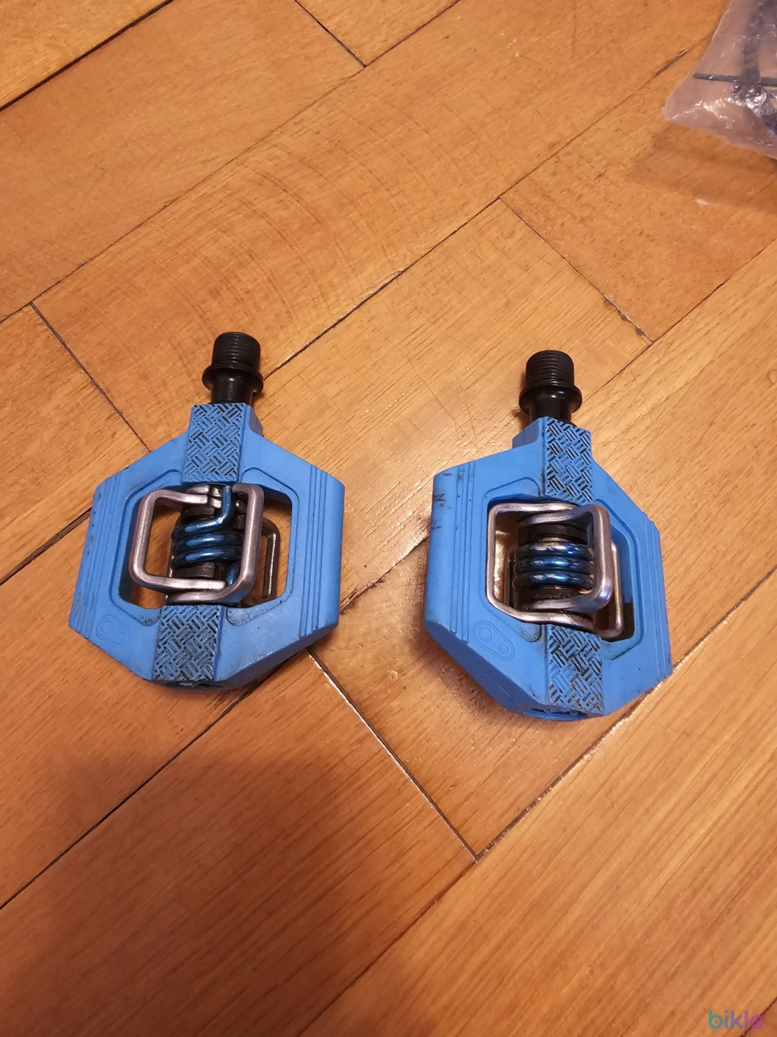 1. Pedale crankbrothers