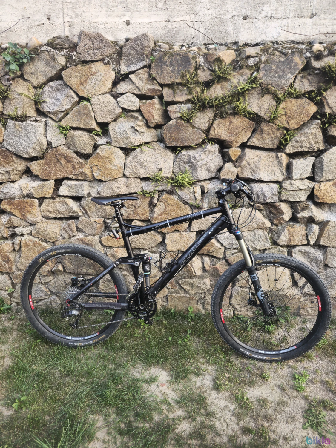 1. Bicicleta Full suspension