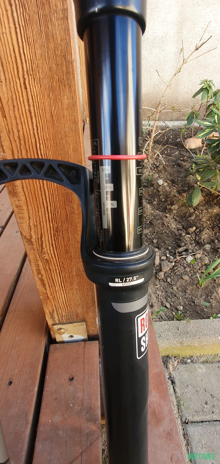 2. Furca rockshox reba