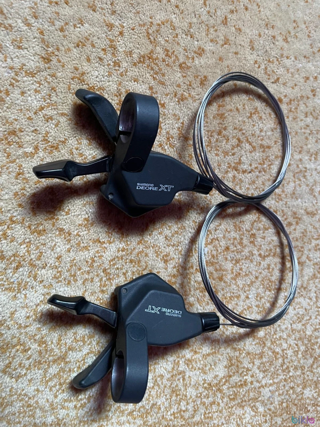 2. Manete schimbătoare 3x8 shimano XT