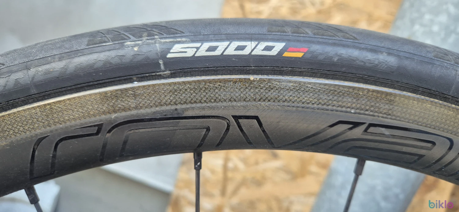 8. Focus Izalco MAX Red eTap ROVAL CLX32