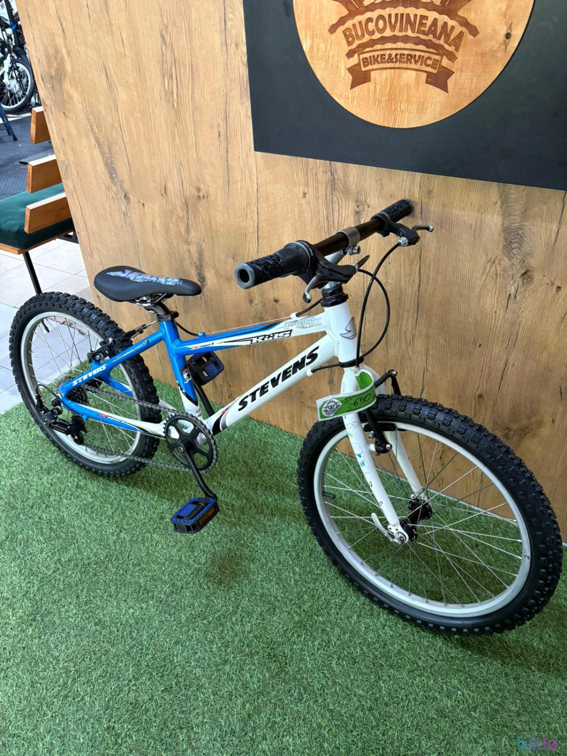 2. Bicicleta Stevens cu roti pe 20'' schimbator Shimano