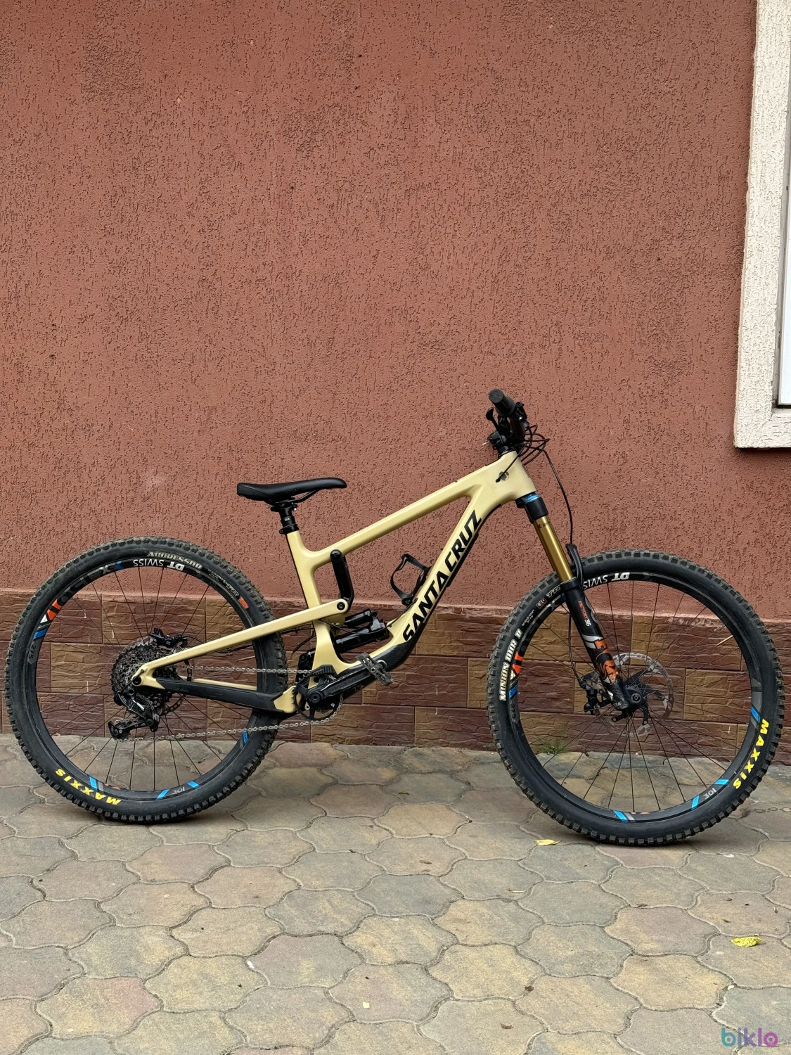 2. Santa Cruz Nomad C4