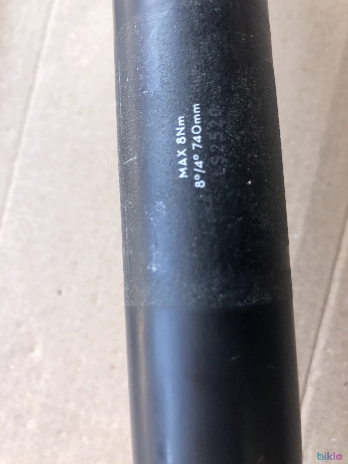 2. Ghidon carbon Newmen 31.8x740