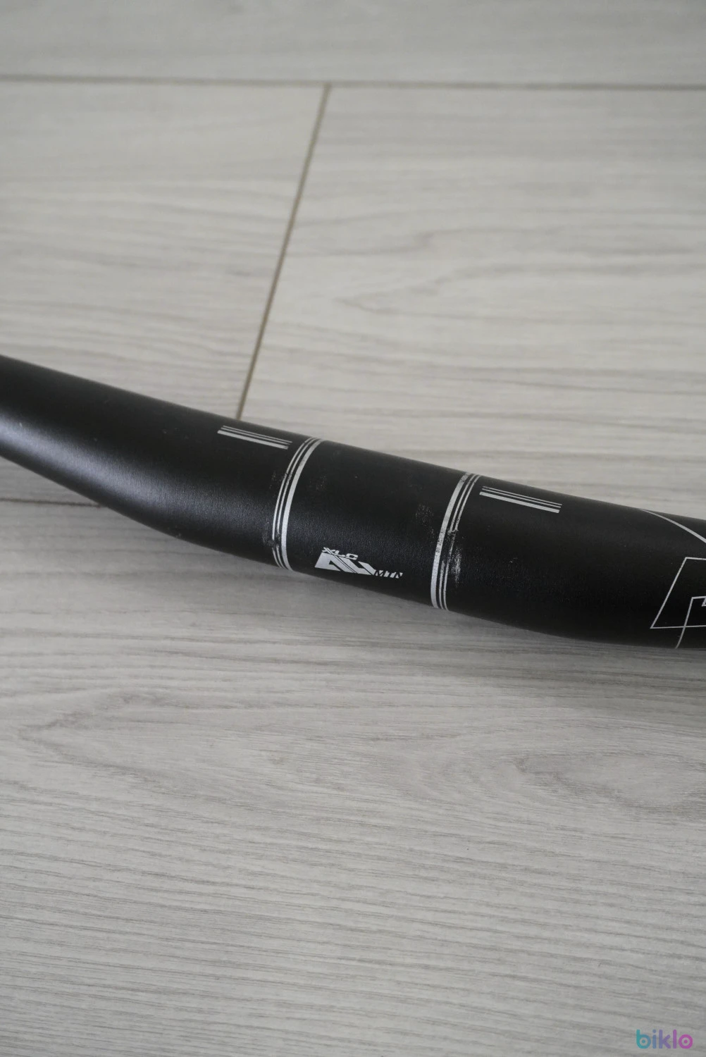 4. Ghidon XLC All MTN Topflat HB-M18 sweep 12 grade, 10mm rise 710mm 31 8mm 10mm rise