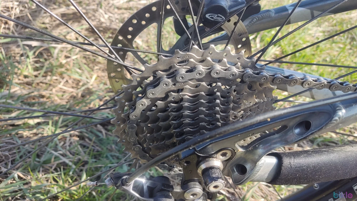 9. Giant Anthem 3 Full Suspension 26"