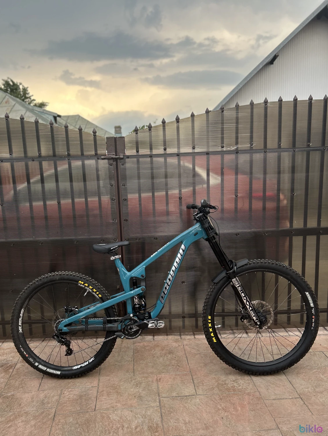 7. Vand Propain Spindrift AL Park 2024 mullet custom build aproape nou (20 ore de utilizare)