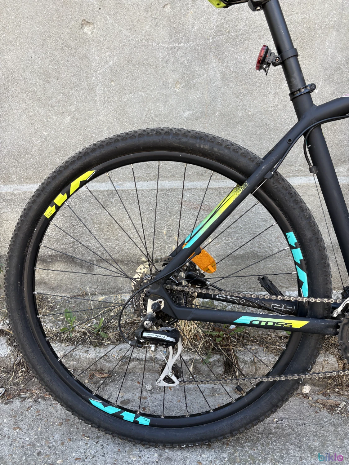 2. Bicicletă Cross