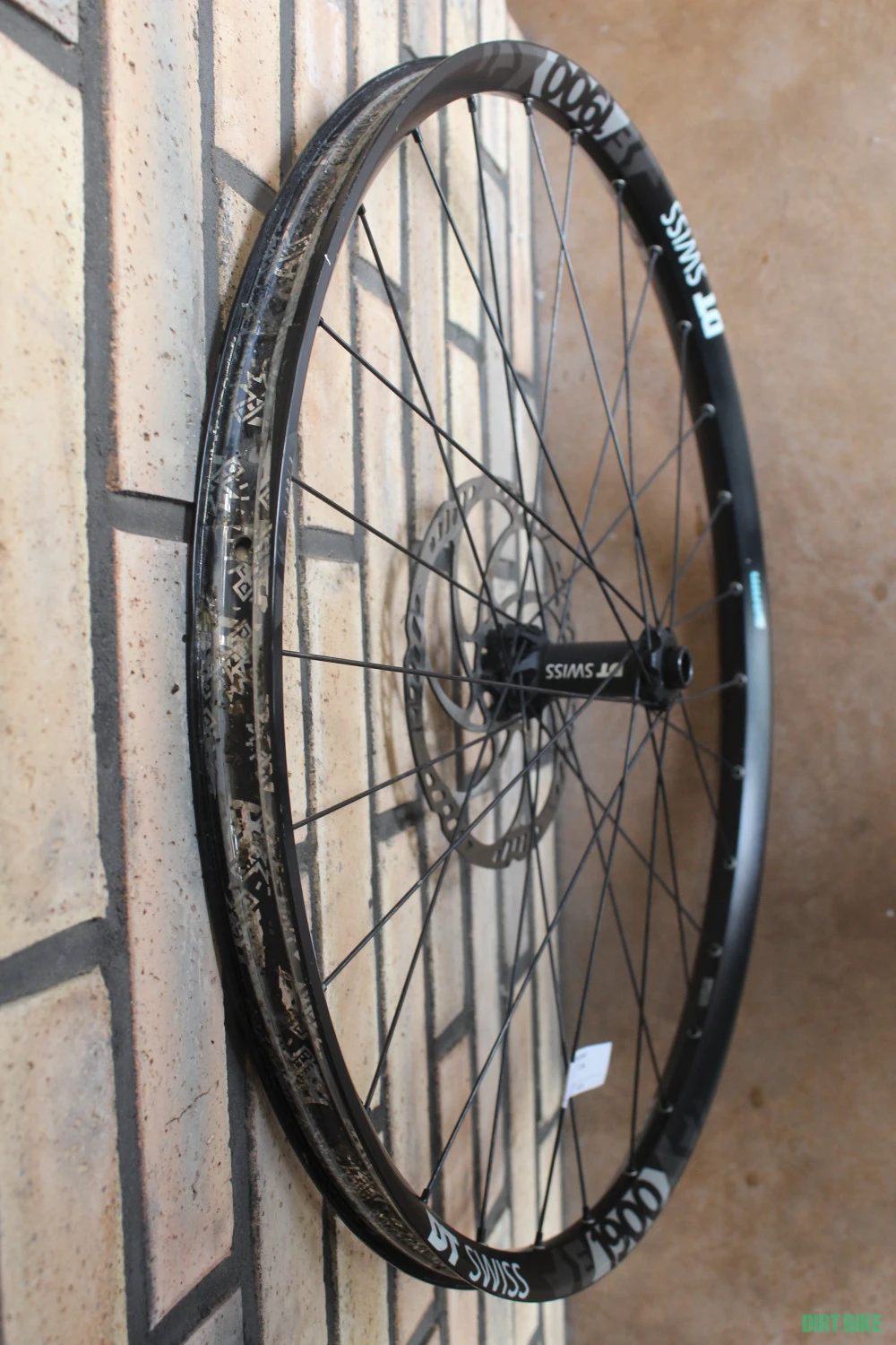 5. Roata DT Swiss Sram 27,5 fata cod:0113