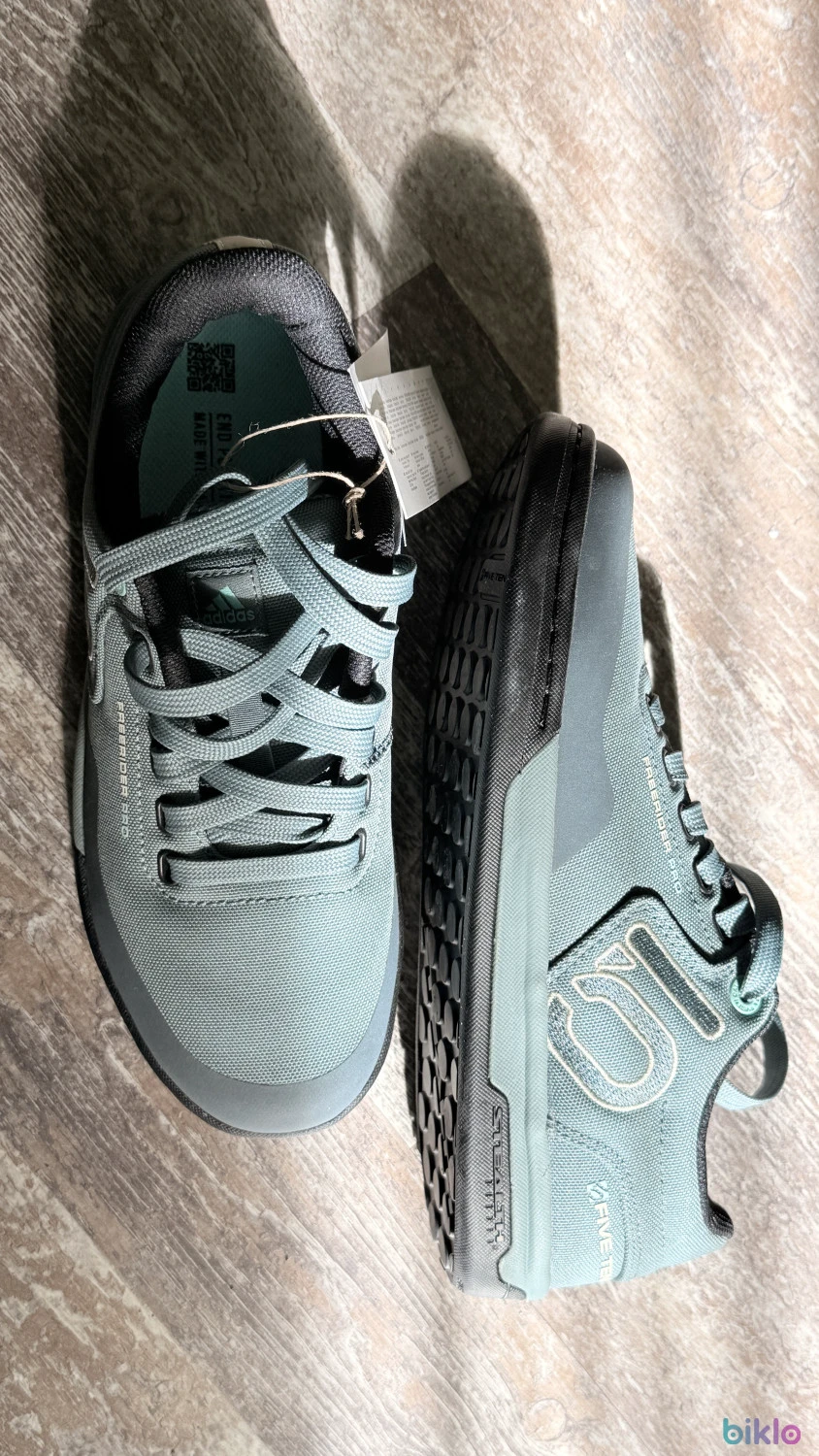 4. Five ten freerider pro, 40.5