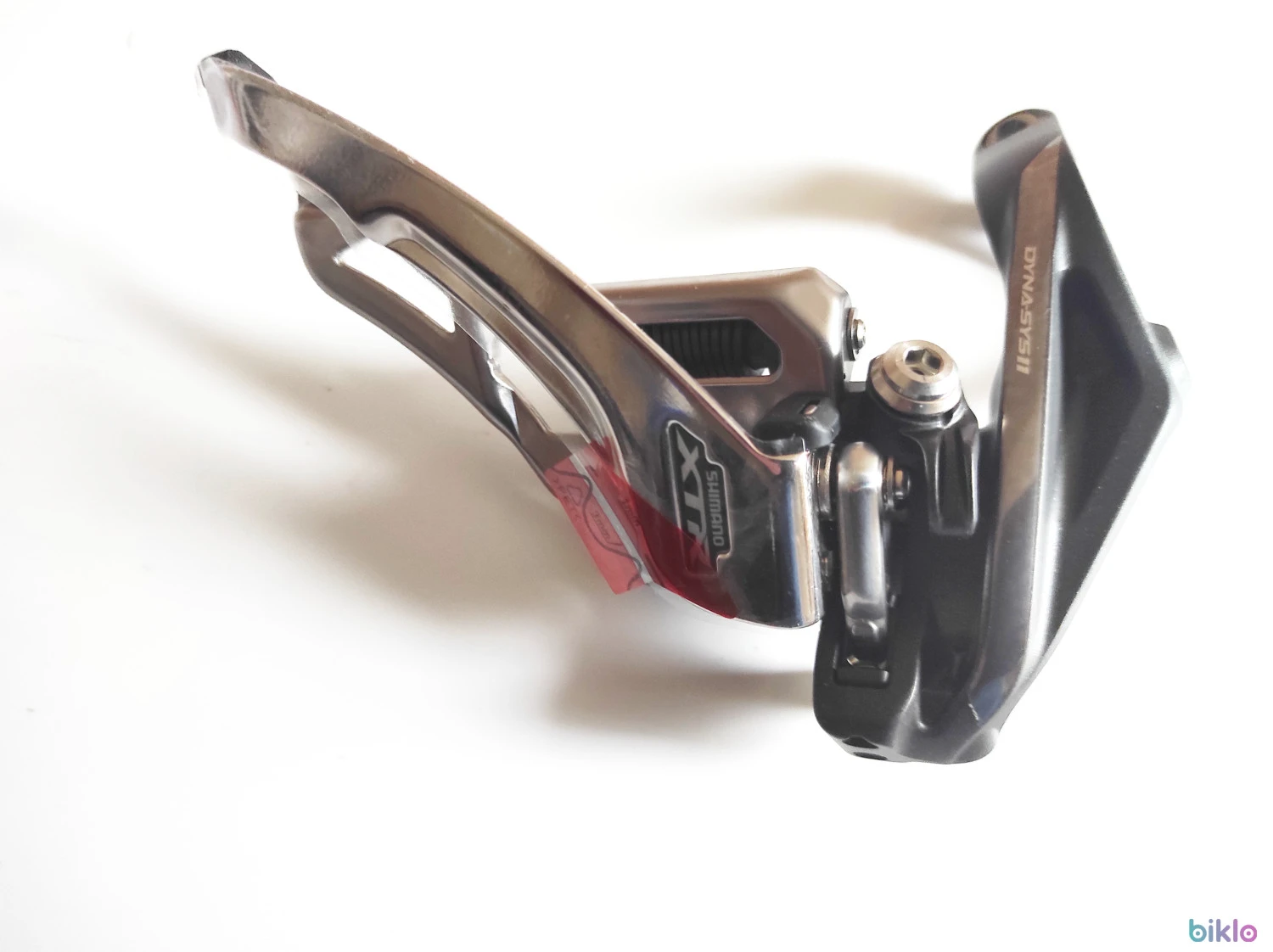 4. Schimbator foi Shimano XTR FD-M9000-H 3x11v. High Clamp, colier 34.9mm, nou