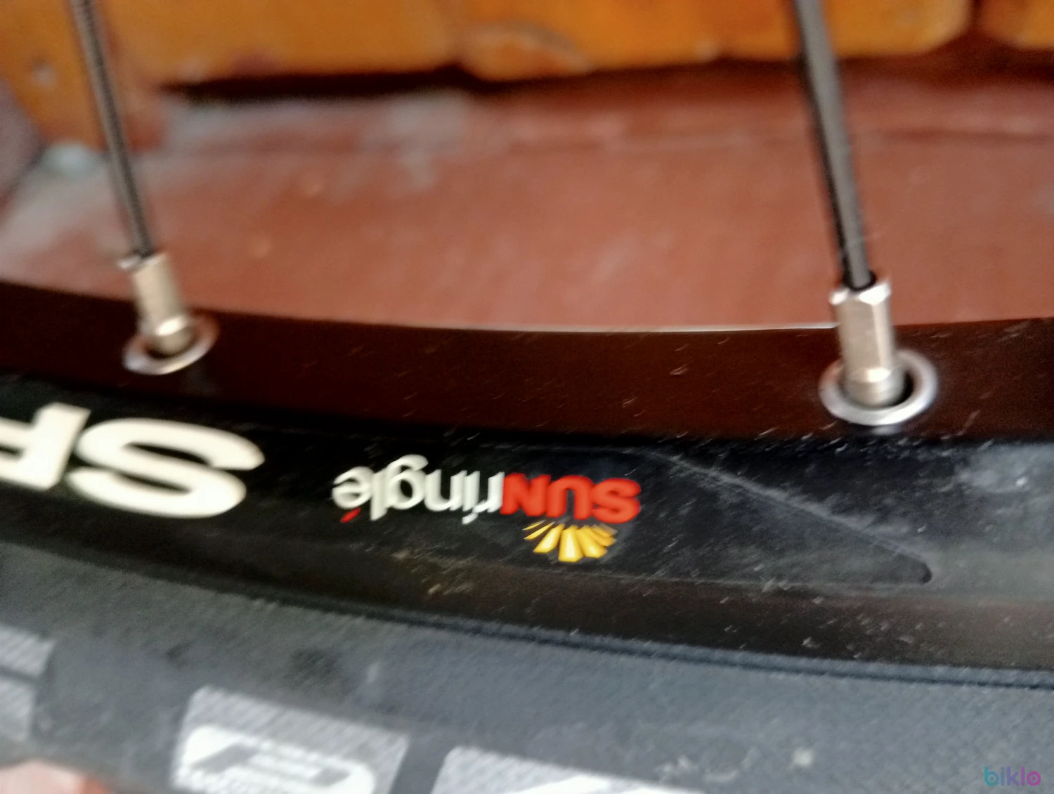 10. Roata fata mtb 29" janta si butuc pe rulment DT Swiss disc frana 180 mm Bergamont 29