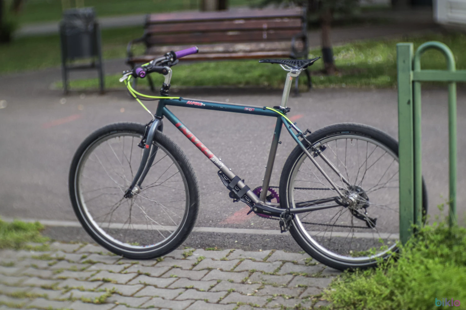 12. Bicicletă retro mtb Univega Alpina Pro