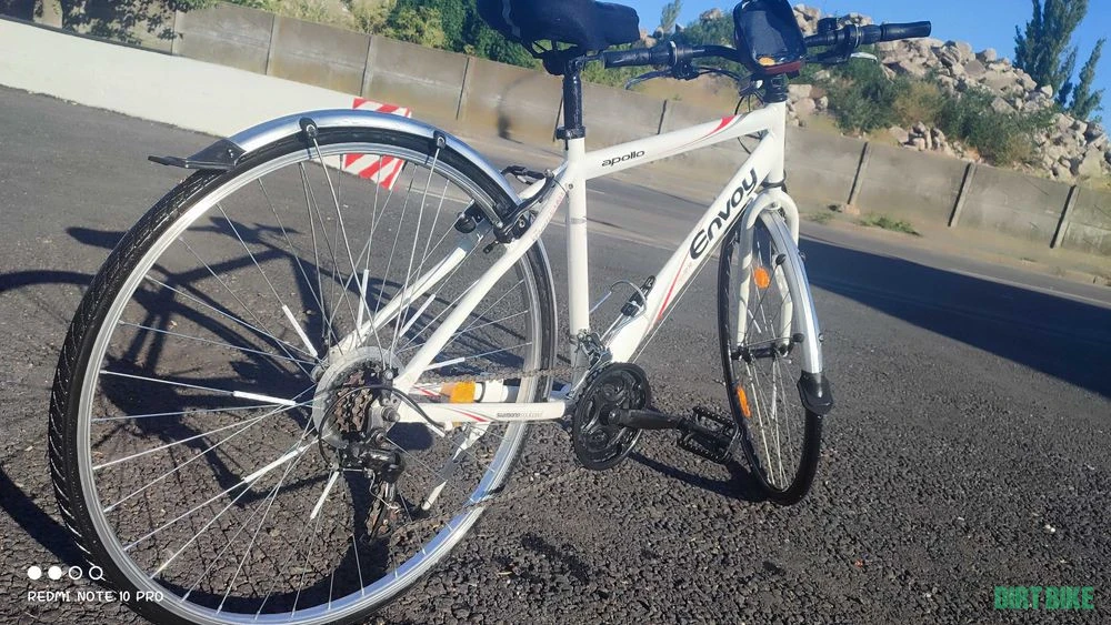1. Bicicleta apollo 28" functionala