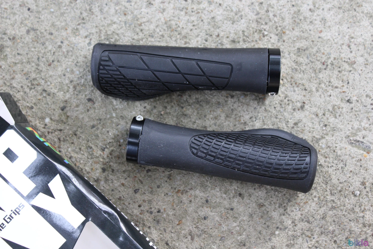 1. NPY Ergo Lock-On Grips - manson lock-on