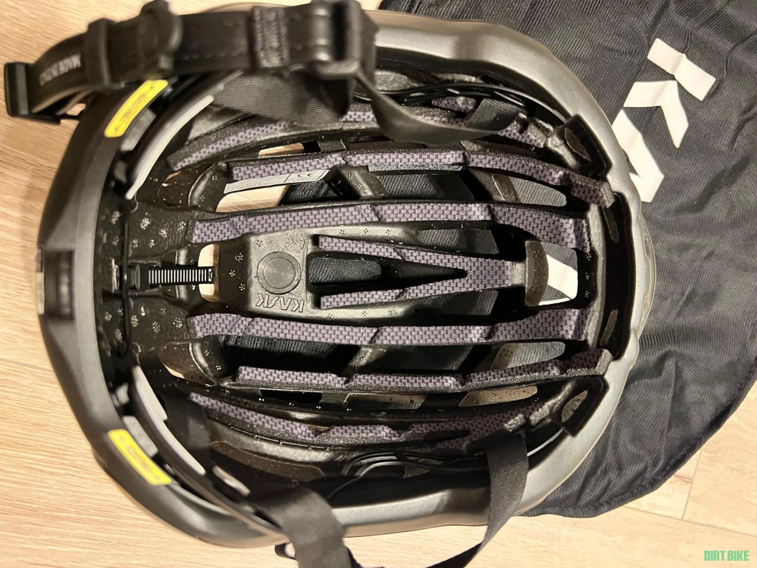 2. Vand casca sosea/gravel KASK Valegro negru mat marime 50-56