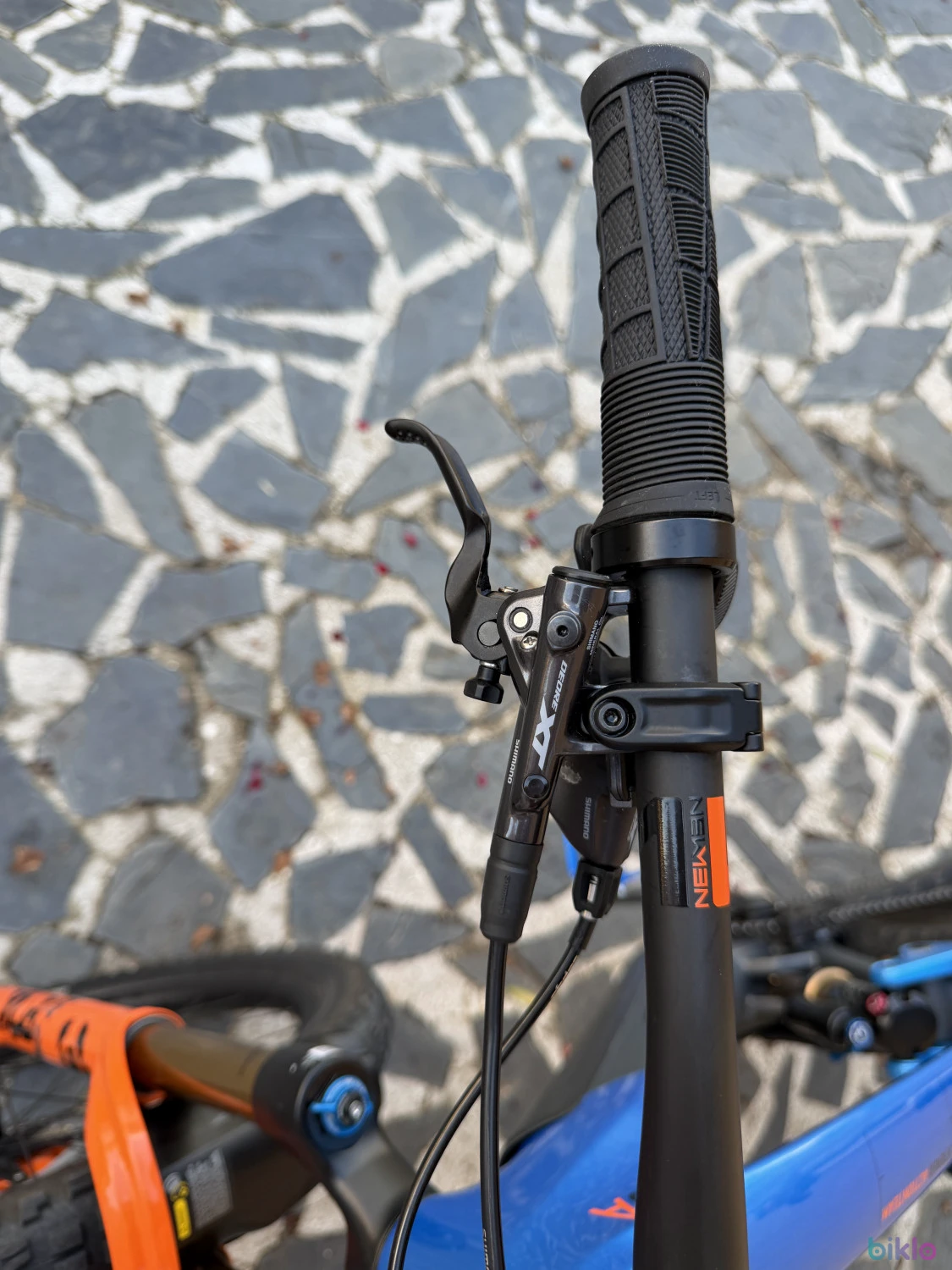 17. Bicicleta Electrica Cube Stereo Hybrid 160 HPC Actionteam 750 27.5