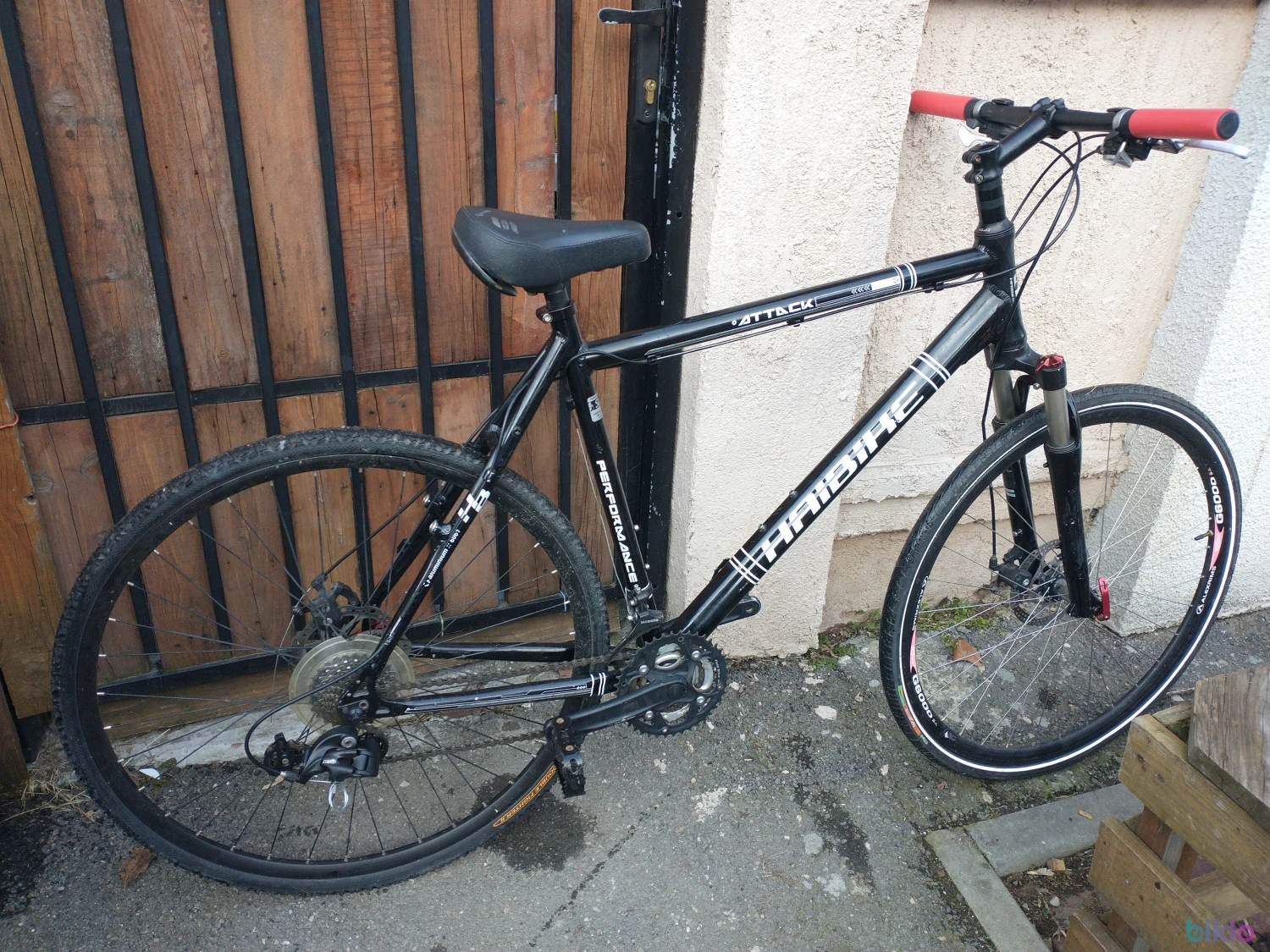 1. Bicicleta Trekking/Oras 28" marime L