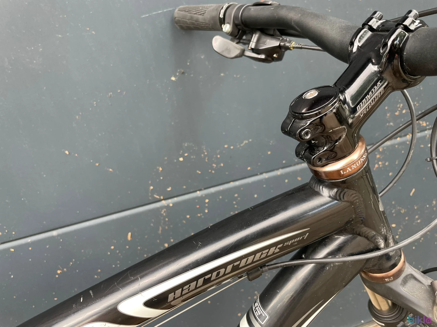 5. Specialized HardRock Sport Disc de 26”, mărime L