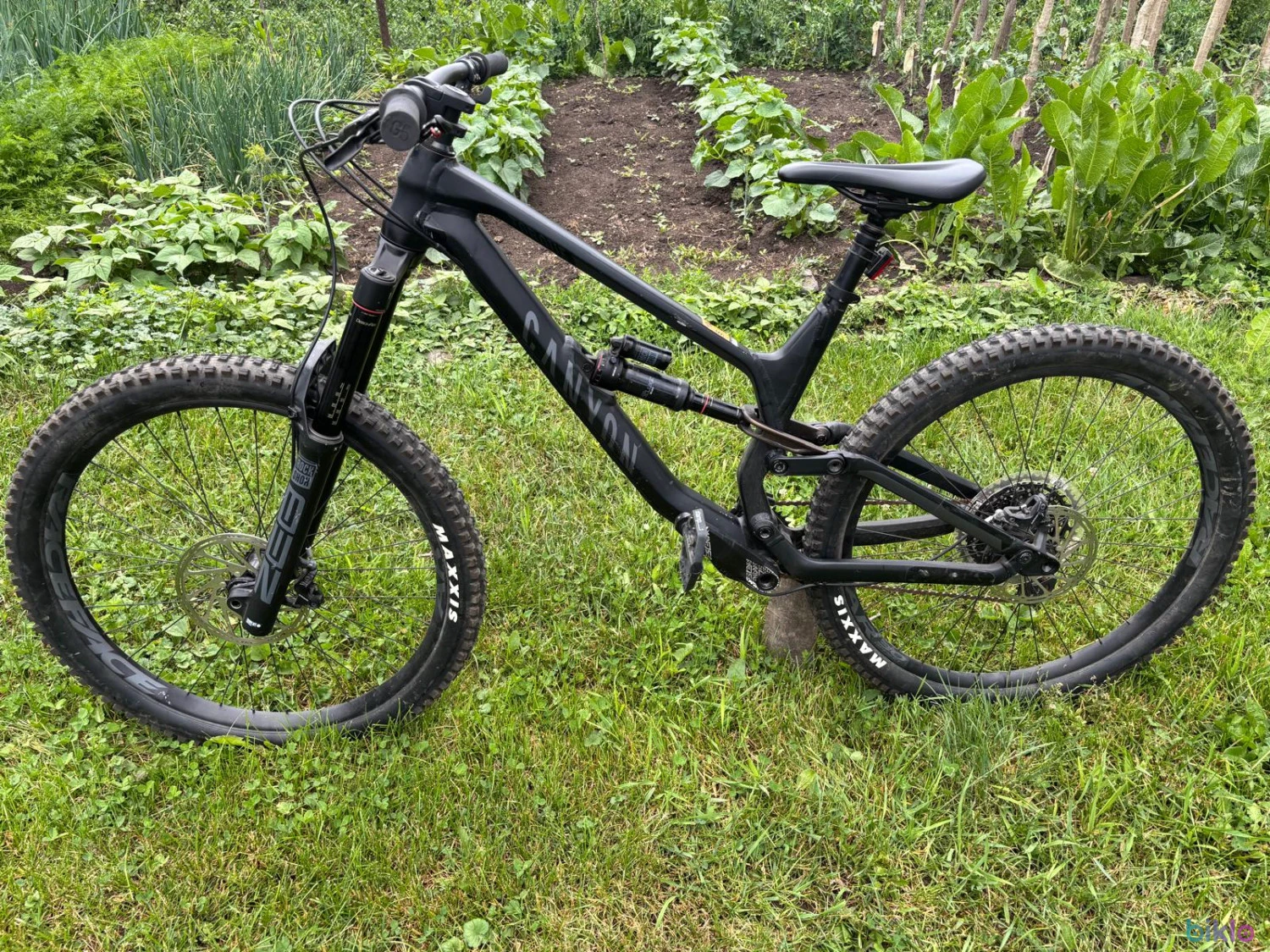 1. Canyon Torque 5 MTB – Full Suspension | Mărime M | Stealth