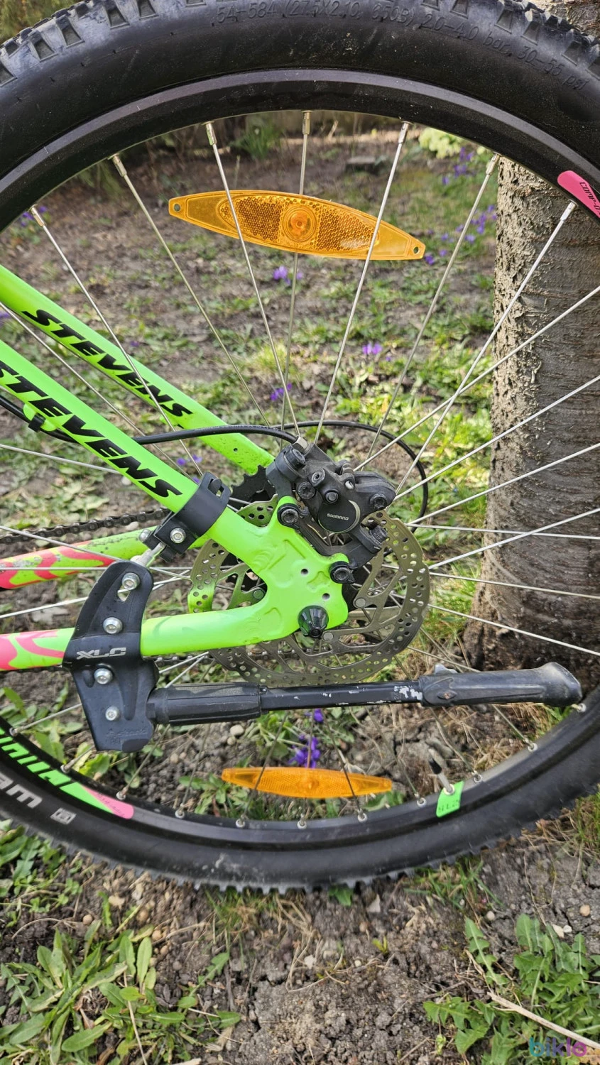 5. Bicicleta Stevens Team RC 27.5 MTB Shimano SR Suntour