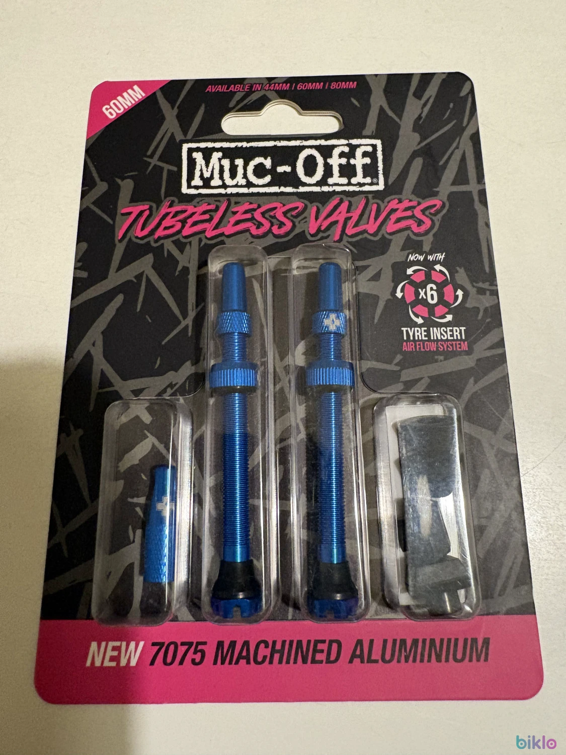 1. Valve tubeless Muc-Off