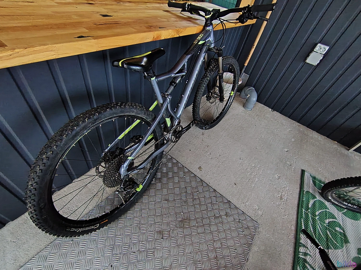 2. Rockrider st 900s
