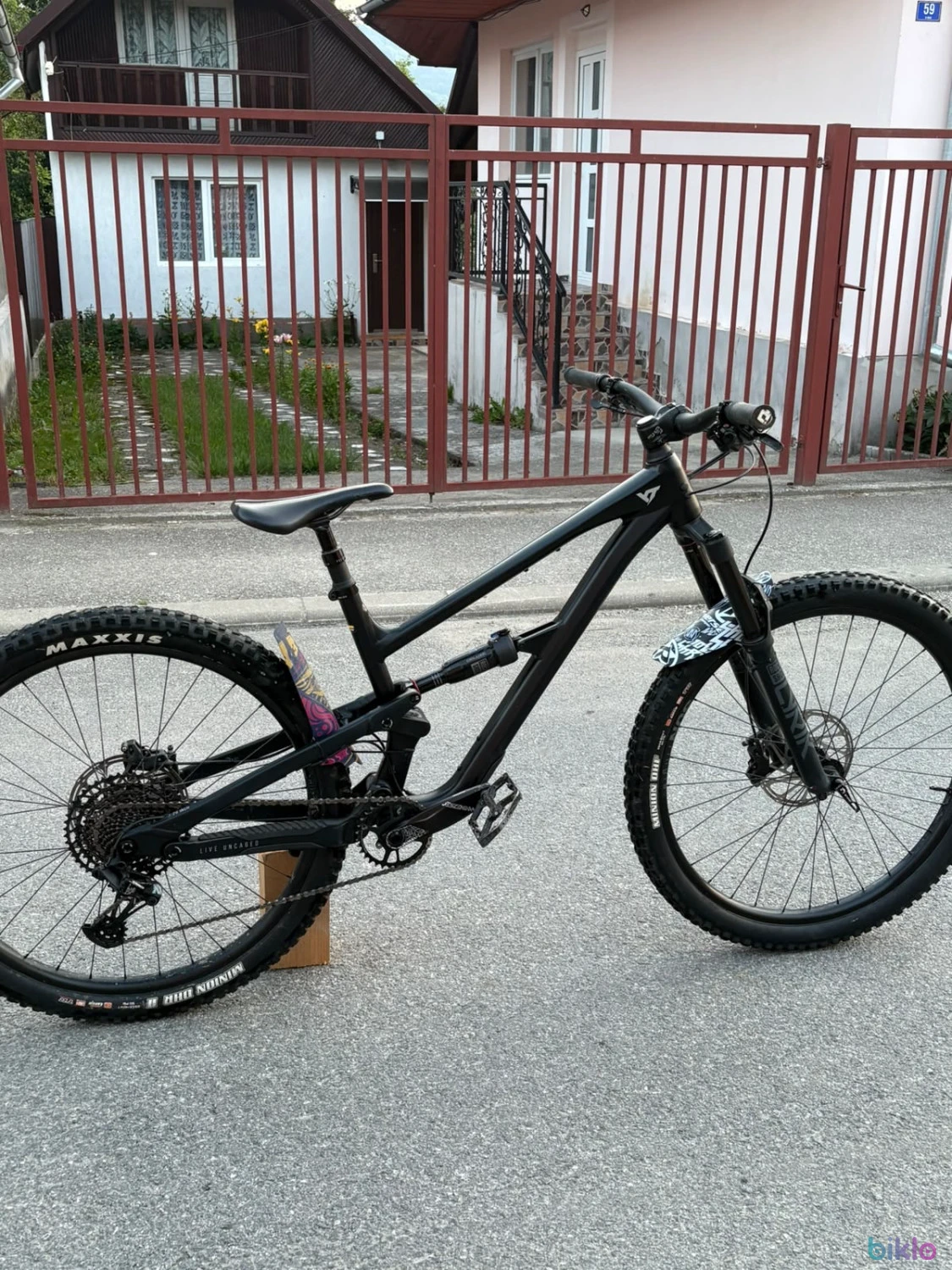 2. Yt jeffsy core 1 ,2024 L rockshox