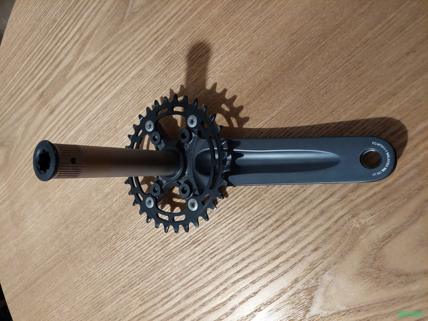 4. Angrenaj Shimano FC-MT511 1 x 32T 12 viteze
