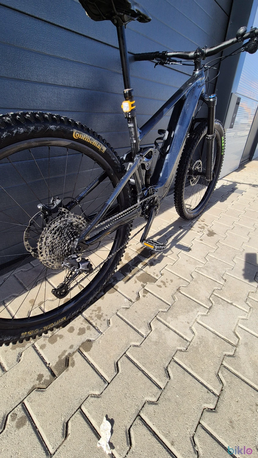 5. E-bike full suspension Giant Trance E x+3 2022