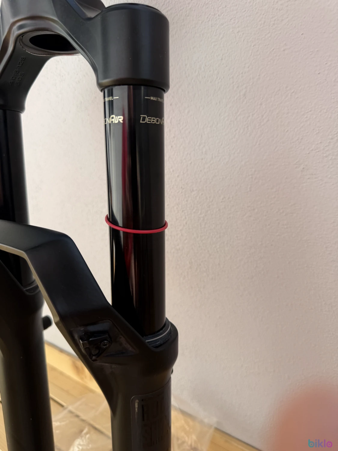 3. Rock Shox ZEB select + charge 3 RC2 160 mm travel