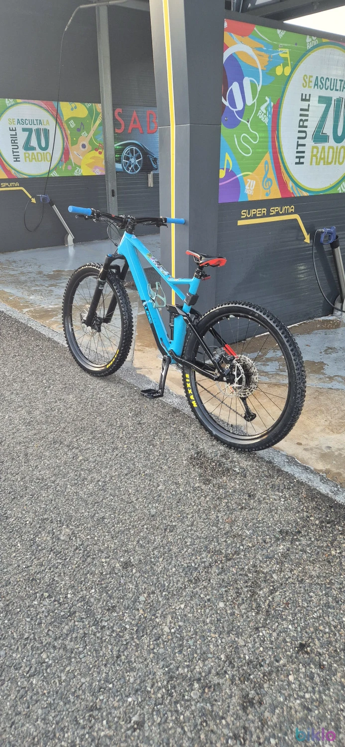 1. Vand Cube stereo 140 mm carbon