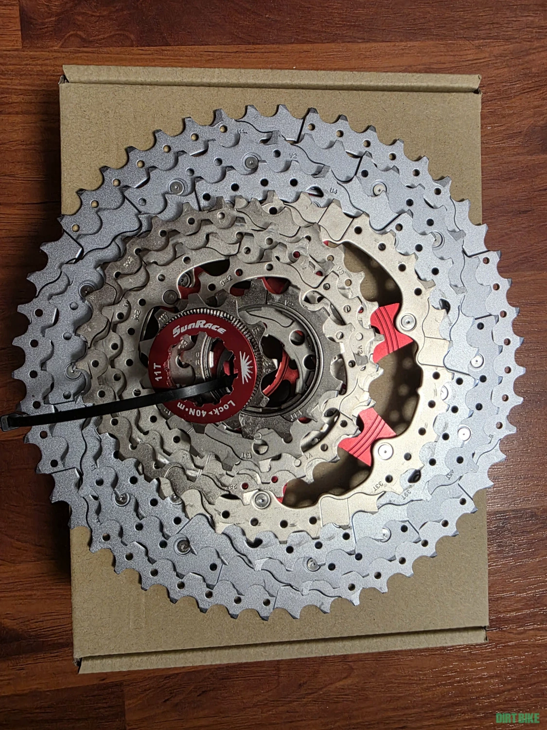 1. SunRace CSMZ903 12 viteze 11-51
