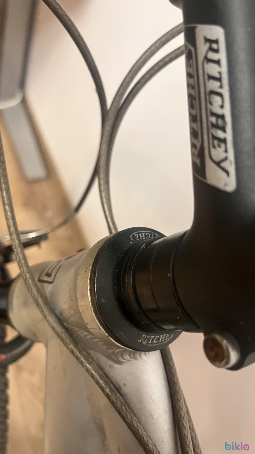 5. Bicicleta MTB 2danger Raver XC marime S, furca pe aer Manitou Skareb