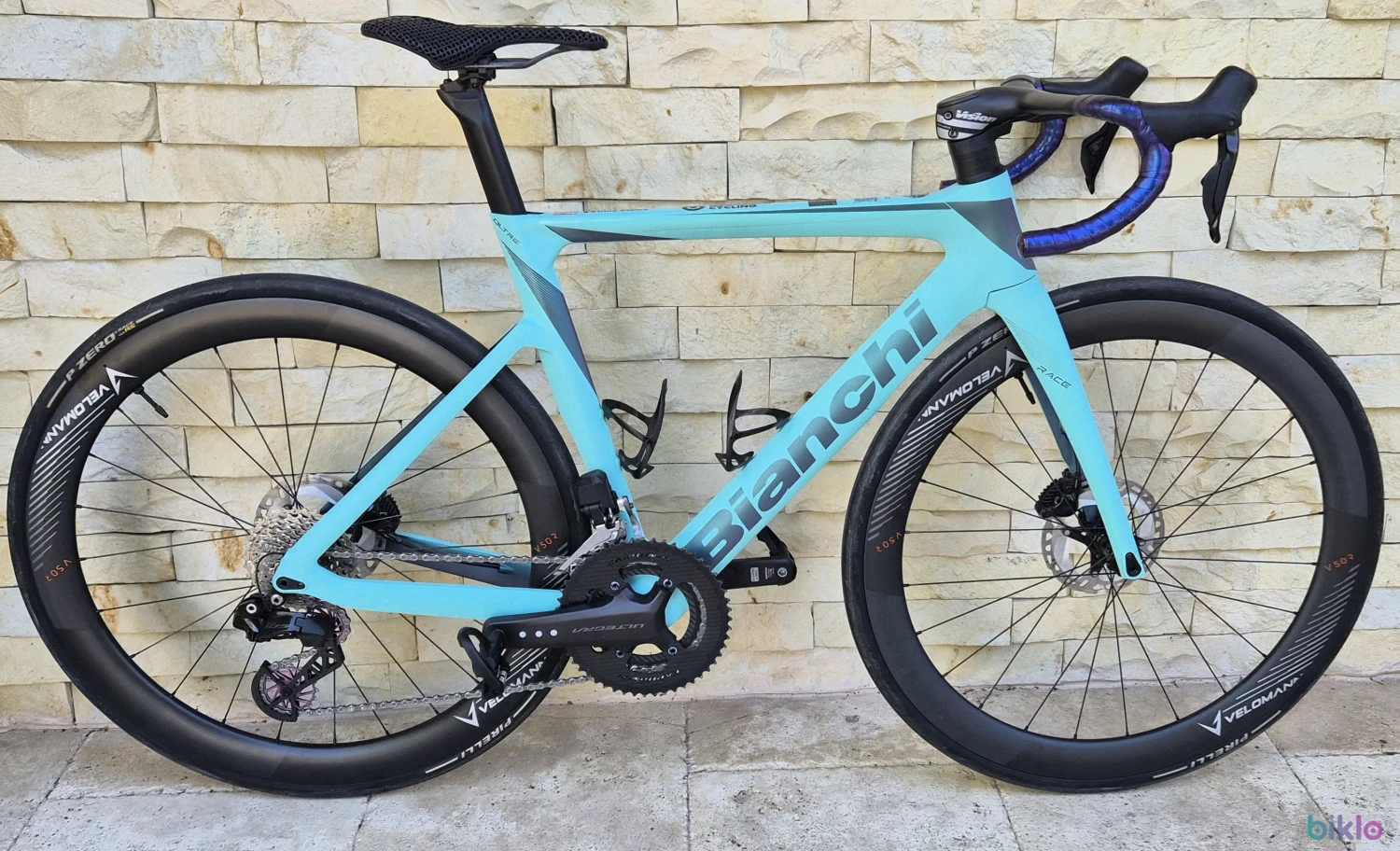 1. Bianchi Oltre RACE Shimano Di2